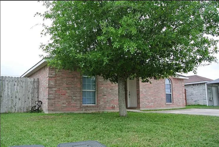1st image of 308 Longoria Ave