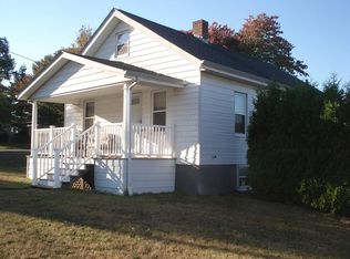 880 Chace St, Somerset, MA 02726