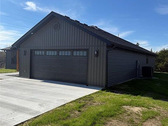 4th image of 1801 Vadie Ave