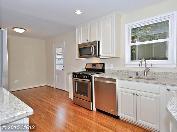 4th image of 13508 Parkland Dr