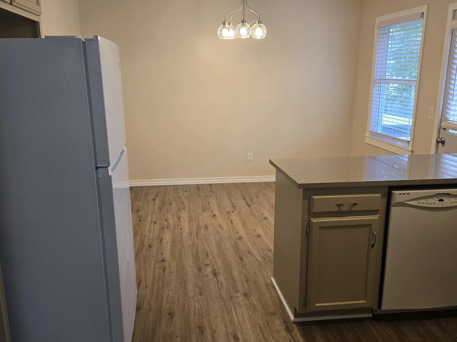 3 bed, 1320 sqft, $1,625 — Photo 4