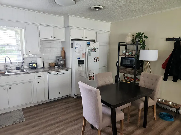 5318 Lawrence Dr — Photo 13