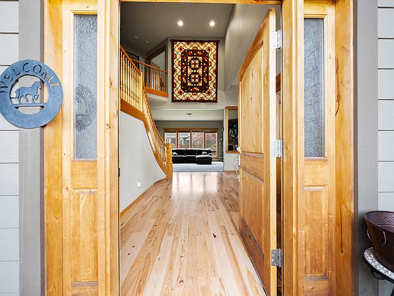 3rd image of 3550 SW 36th Pl