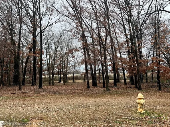 2301 Fianna Oaks Dr, Fort Smith, AR 72908