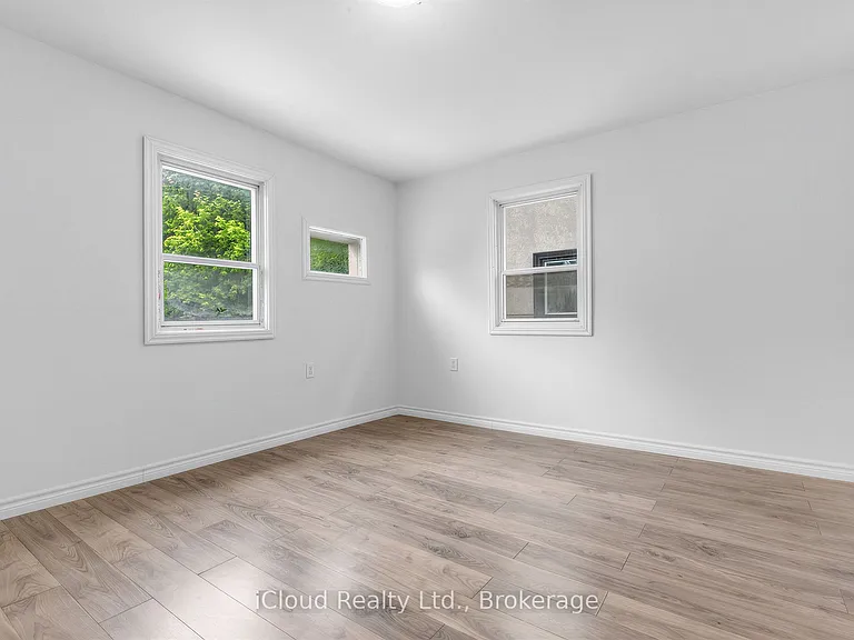 1303 Woodbine Ave — Photo 25