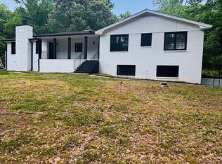 165 N Morning Dove Dr, Fayetteville, GA 30215