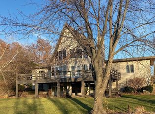 30582 Carolwood Dr, Genoa, IL 60135