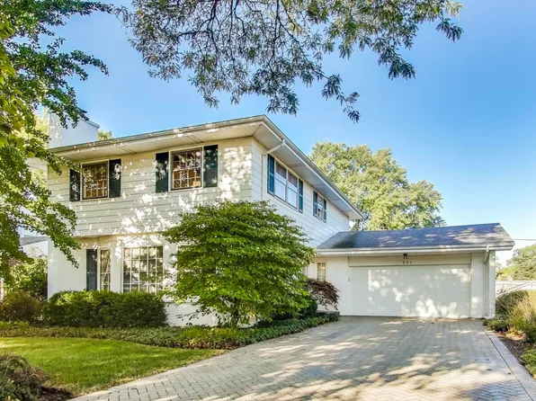 222 S Dwyer Ave, Arlington Heights, IL 60005