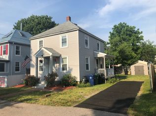 72 Powhatan St, Warwick, RI 02889