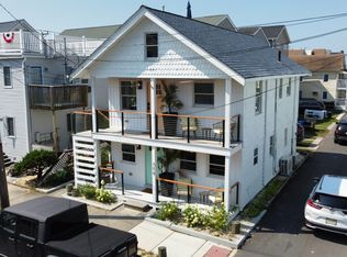 308 33rd St #2, Ocean City, NJ 08226