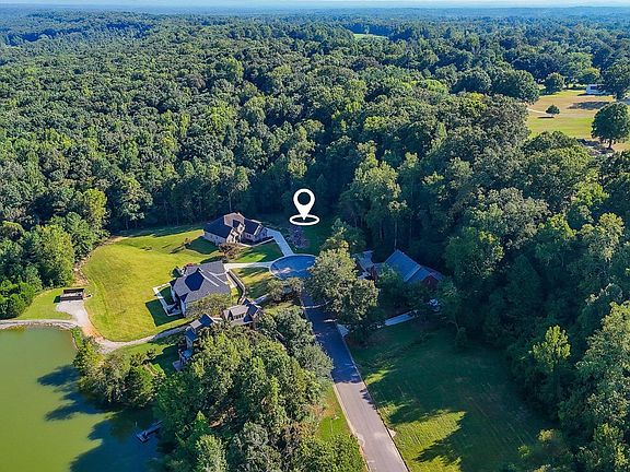 2nd image of 3741 Timberlake Ct SW