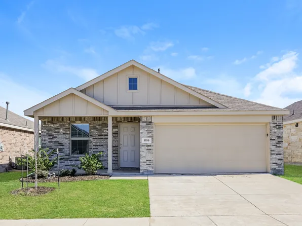 1109 Wildflower St, Ennis, TX 75119