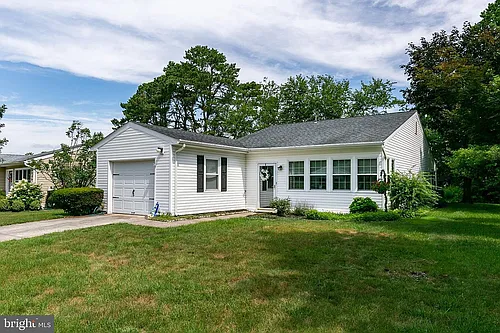 10 Dorchester Dr Photo 1