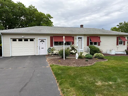 15 Lakeside Dr Photo 1 15 Lakeside Dr Photo 1