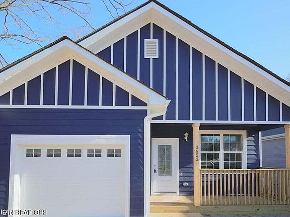 2nd image of 3952 Seahorn Ave