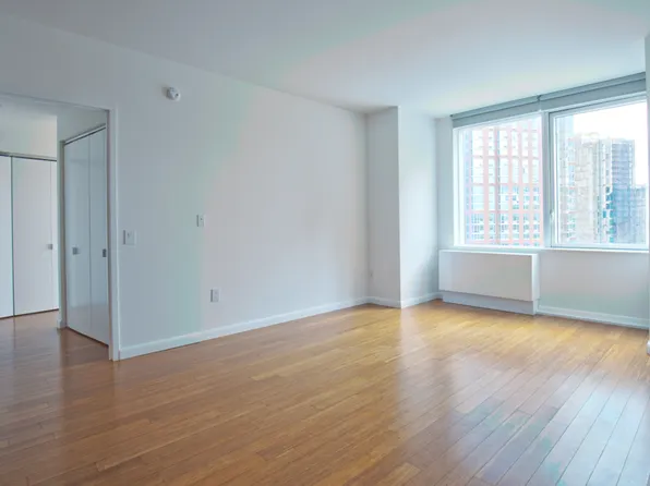 66 Rockwell Place image 1 of 22