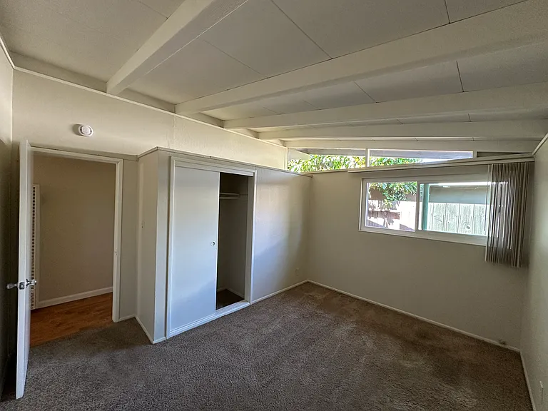 796 Lakehaven Dr — Photo 13