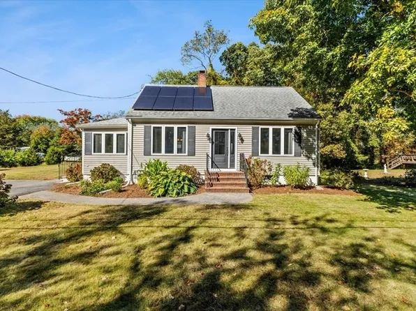 50 Peters Rd, Swansea, MA 02777