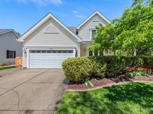 1211 Prairie Dr, Algonquin, IL 60102