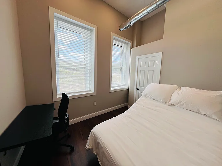 298 Main St #5 — Photo 16