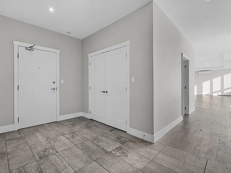 3569 Dutch Village Rd — Photo 70