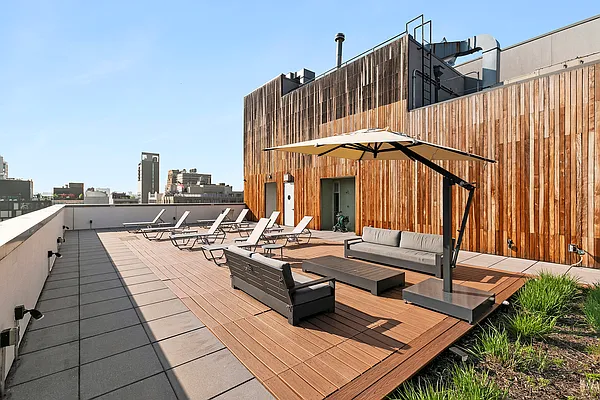 Rented by Christie's International Real Estate Group, LLC | media 32