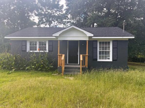 25 Clearview Ave, Forsyth, GA 31029