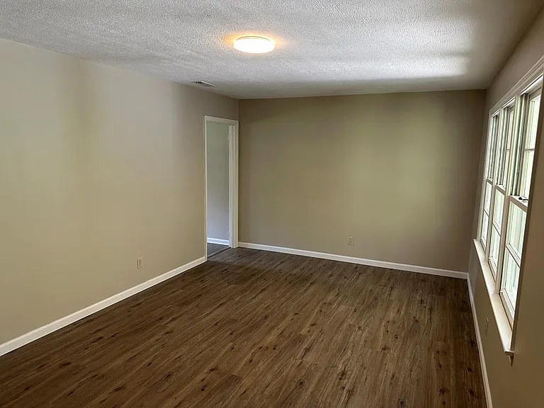 1018 Cherokee St — Photo 6