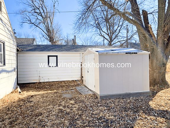 4th image of 7063 Bedford Ave