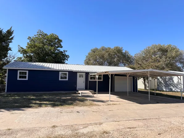 300 Western Cir, Dimmitt, TX 79027