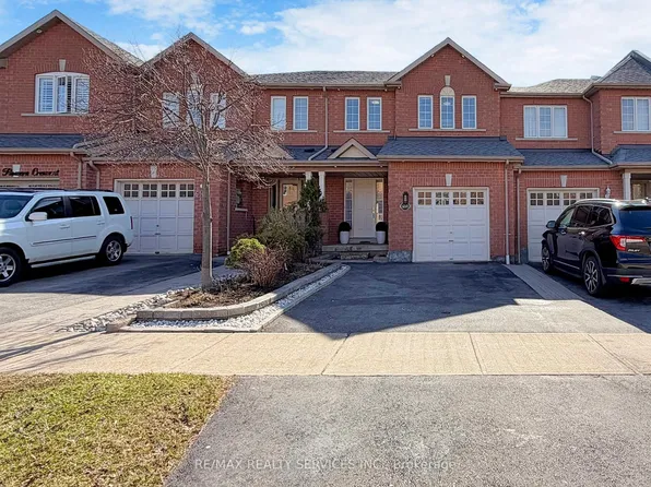 6169 Rowers Cres, Mississauga, ON L5V 3A1
