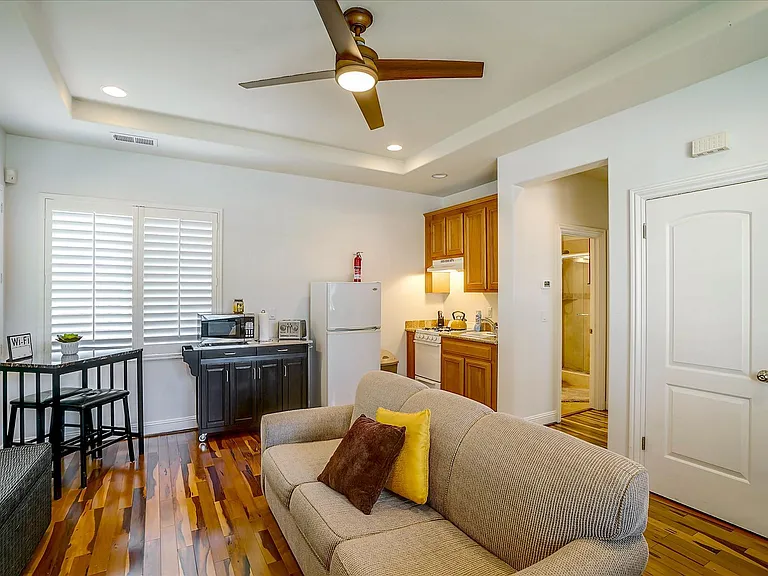 62 Ervin Ct — Photo 10