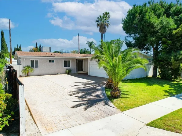 13431 Blythe St, Panorama City, CA 91402