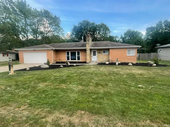 2224 Otsego Dr, Fort Wayne, IN 46825