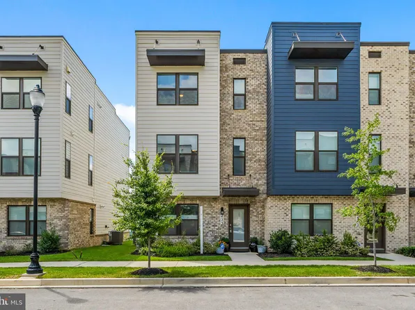 423 Carroll Walk Ave, Frederick, MD 21701