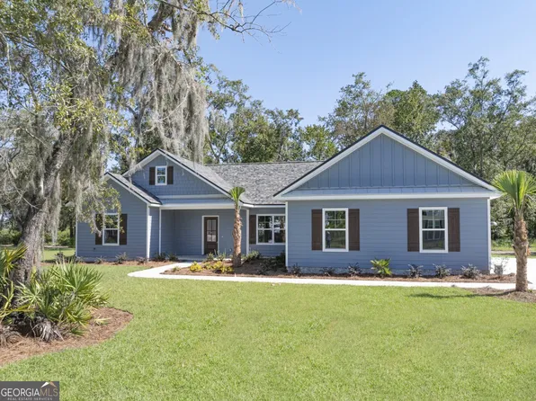 60 Fairwinds Dr, Waverly, GA 31565