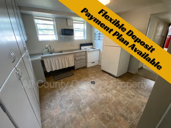 1116 1/2 E Harney St, Laramie, WY 82072