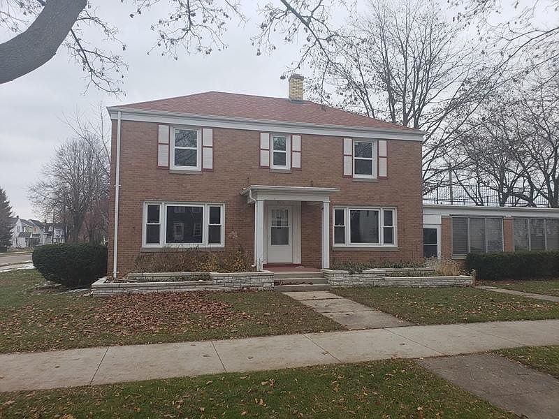 1st image of 2611 N 13th St