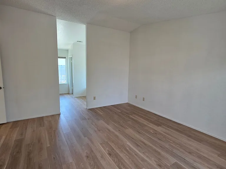 4199 Sequoia Dr — Photo 14