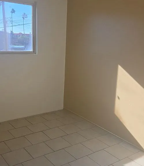 821 N Vineyard Ave #D — Photo 7