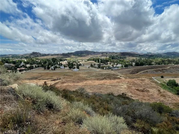 2 Vista Del Bosque #2, Murrieta, CA 92562