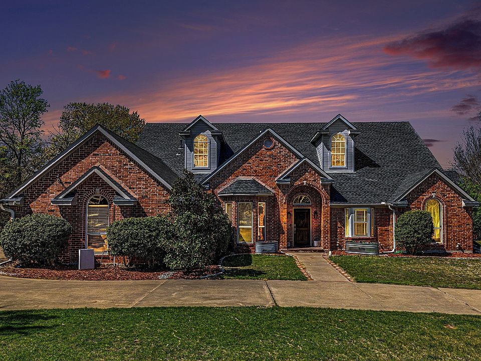 1st image of 767 Farrar Rd