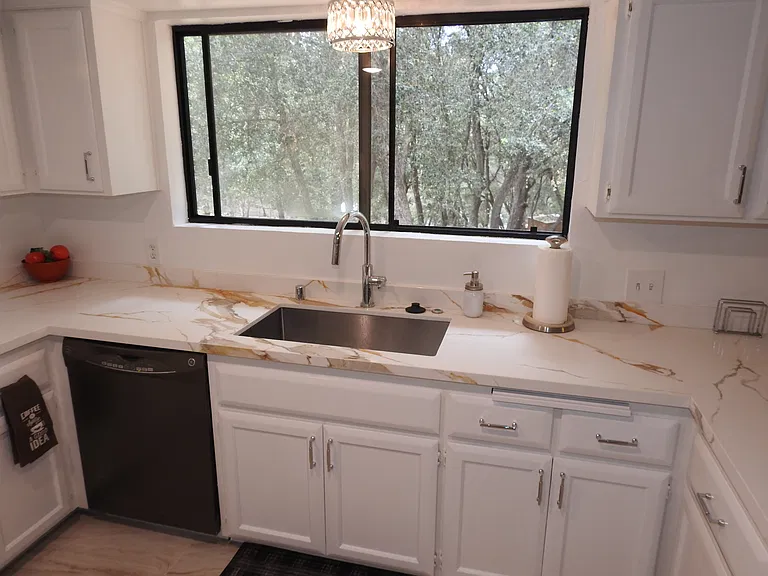 5041 Pine Ridge Ave — Photo 15