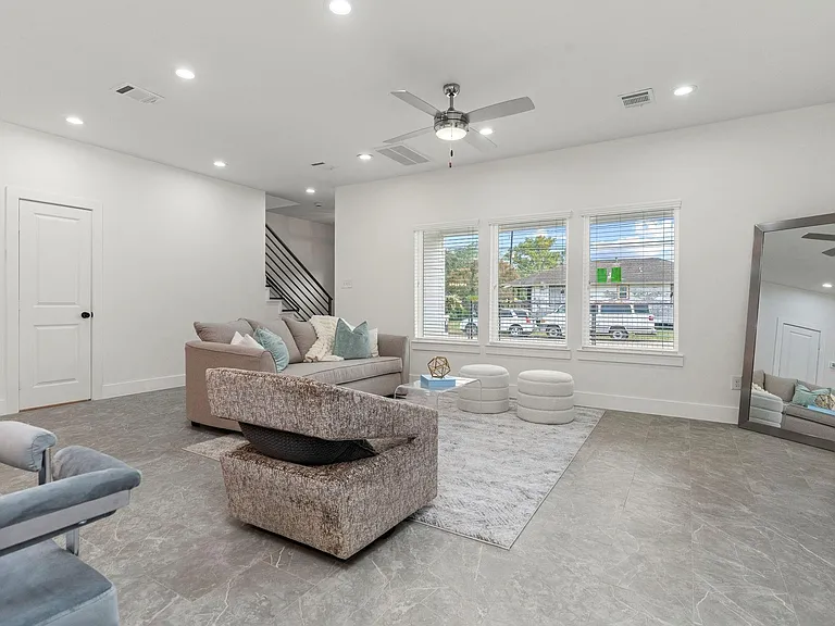 1515 Egypt St — Photo 12