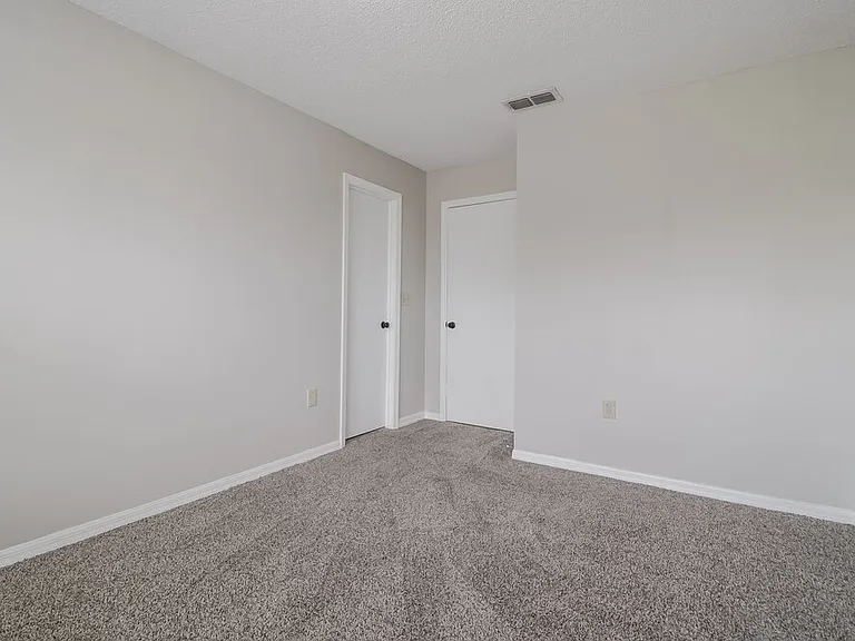 11904 Atlin Dr — Photo 15