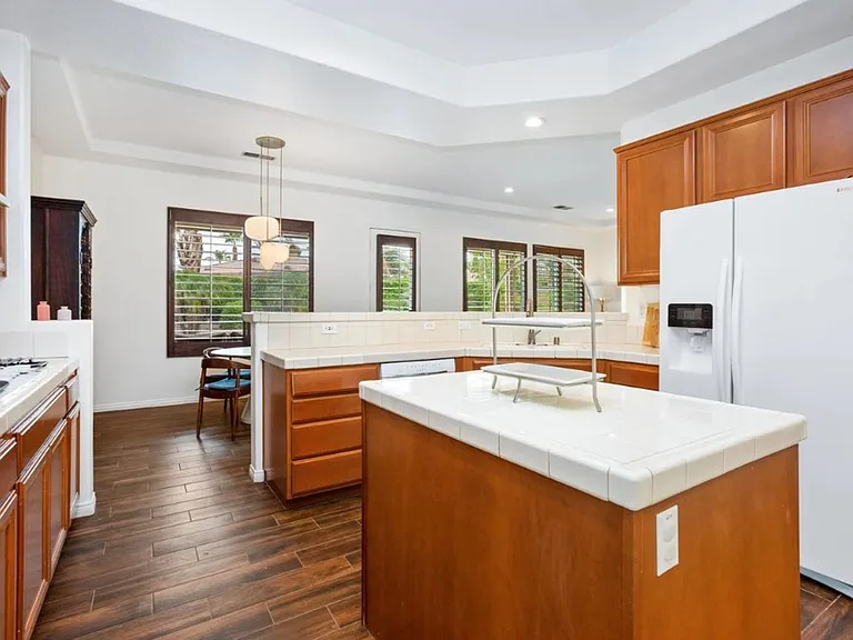 43625 Parkway Esplanade E — Photo 17