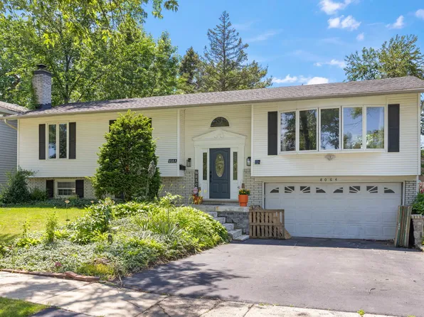 8064 Carlisle Dr, Hanover Park, IL 60133