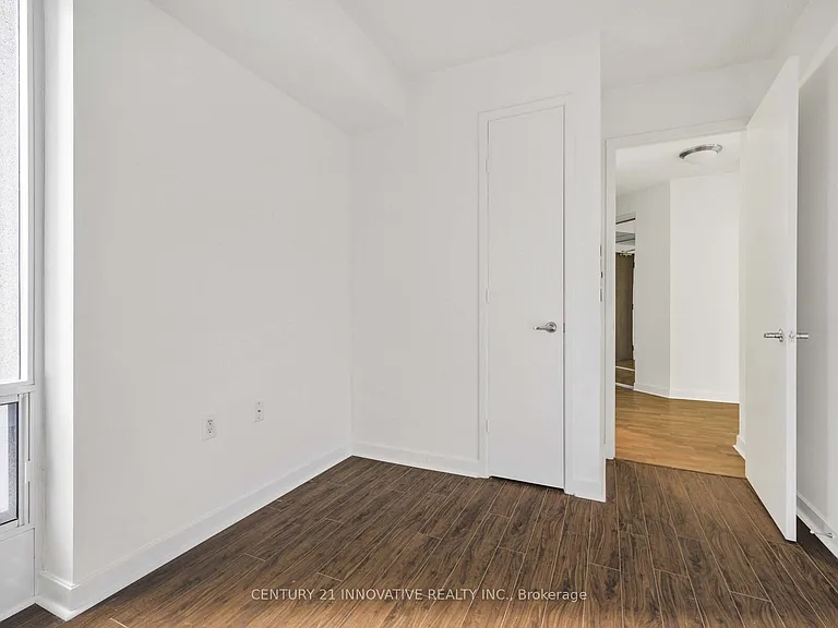85 Bloor St E #805 — Photo 14