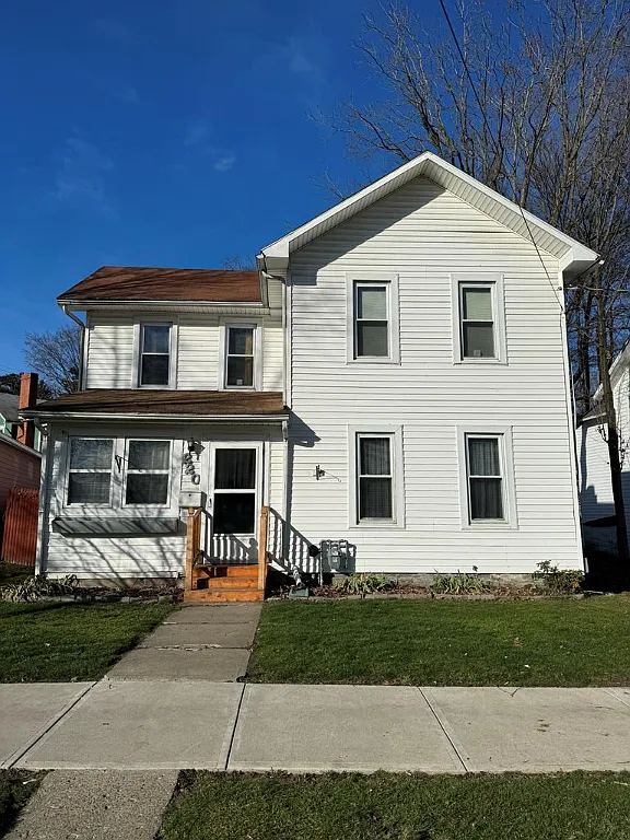 220 South Ave photo 1