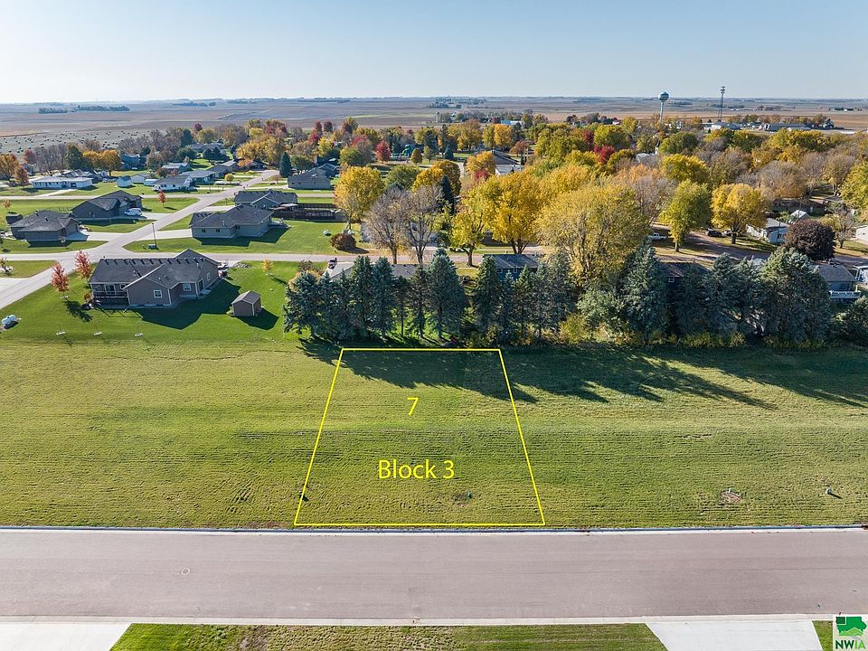 1st image of 1404 Willard Ln